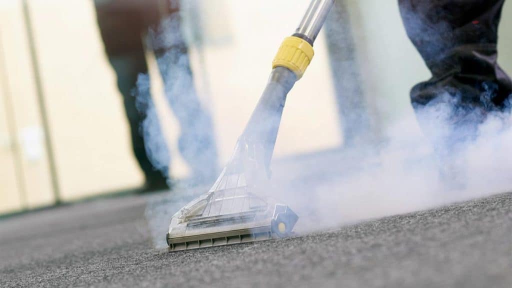 10 Tips for Maintaining Your Carpets and Extending Their Lifespan